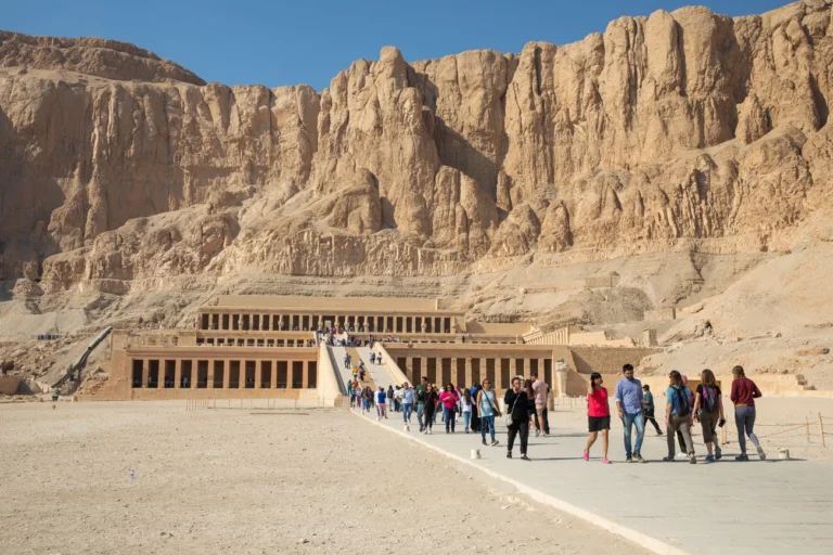 Ab Sharm El Sheikh | Luxor mit dem Flugzeug