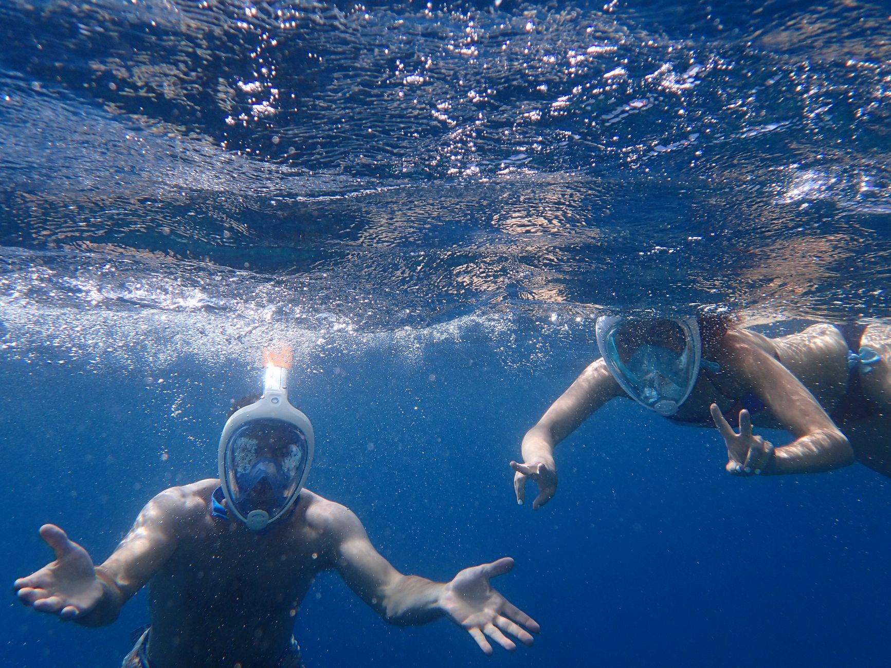 Buntes Korallenriff mit Fischen bei Hurghada
